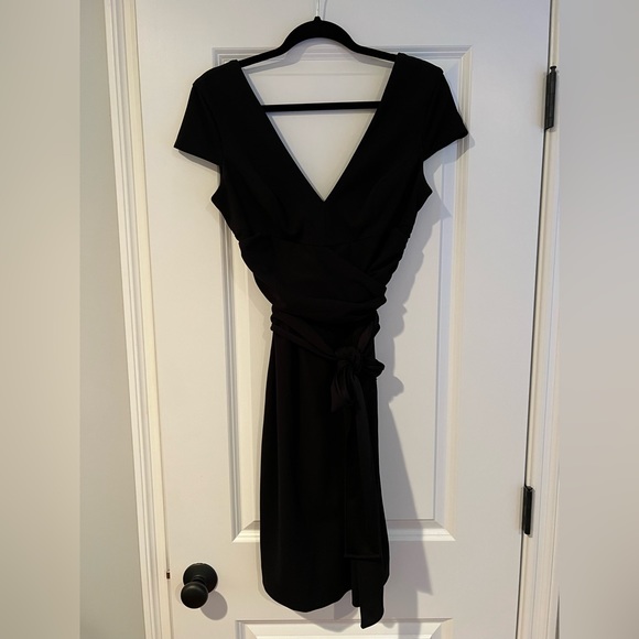 Dress the Population Dana Wrap Waist Cocktail Dress in Black - Picture 2 of 3